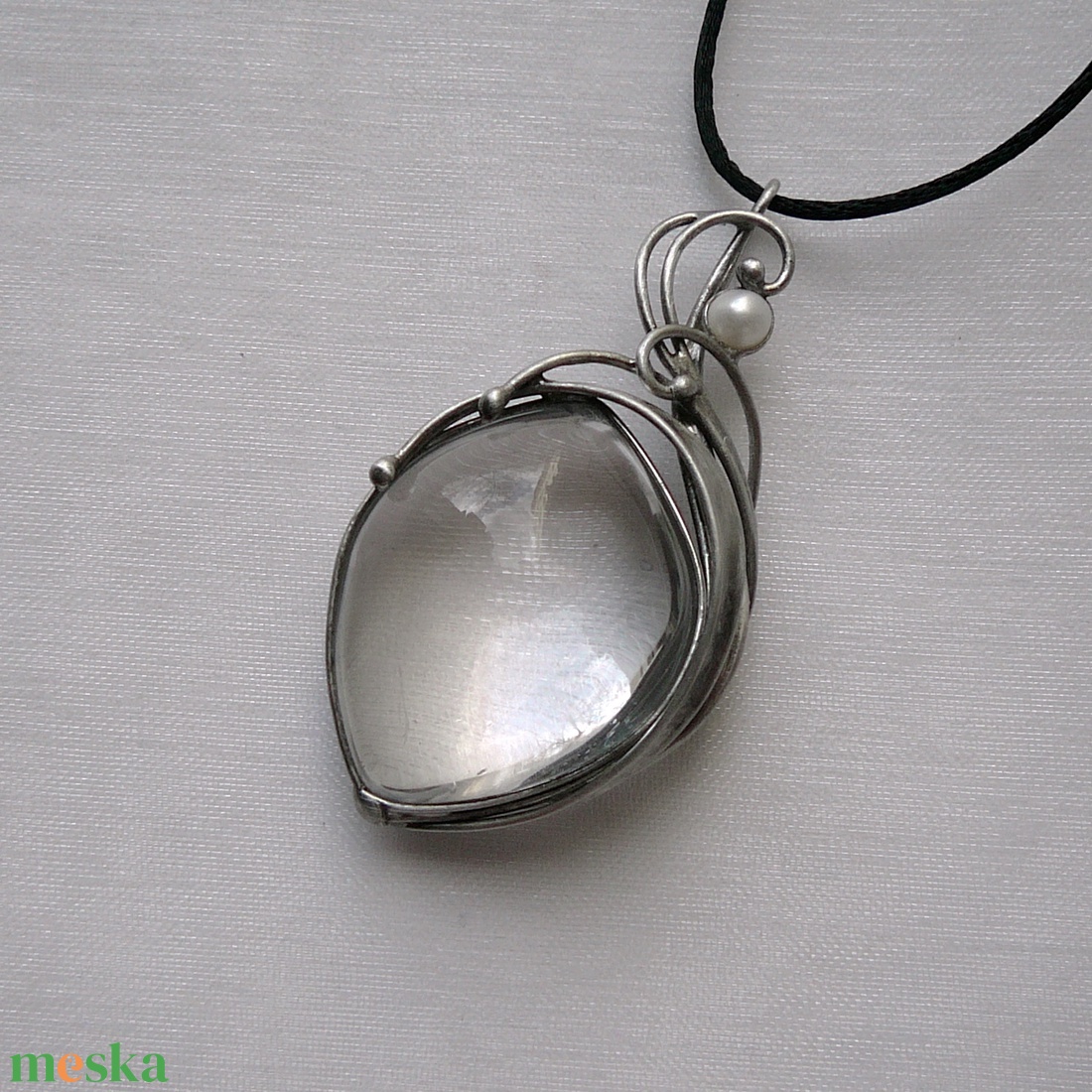 Hegyikristály medál - ékszer - nyaklánc - medálos nyaklánc - Meska.hu