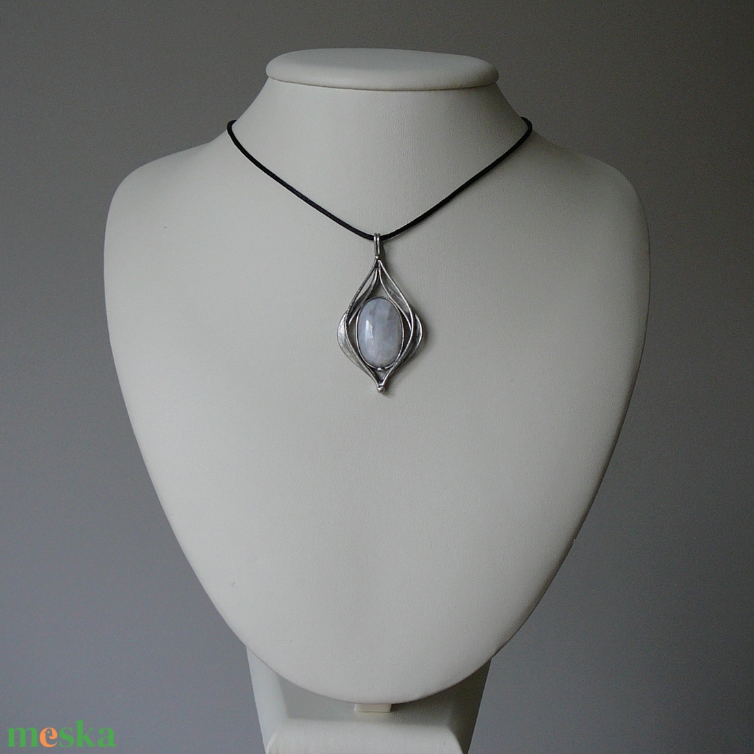 Holdkő medál - ékszer - nyaklánc - medálos nyaklánc - Meska.hu