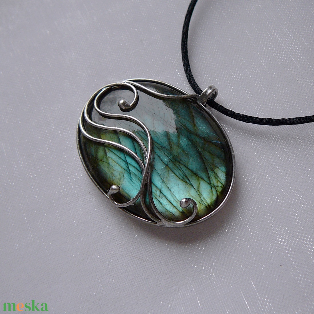 Labradorit medál - ékszer - nyaklánc - medál - Meska.hu