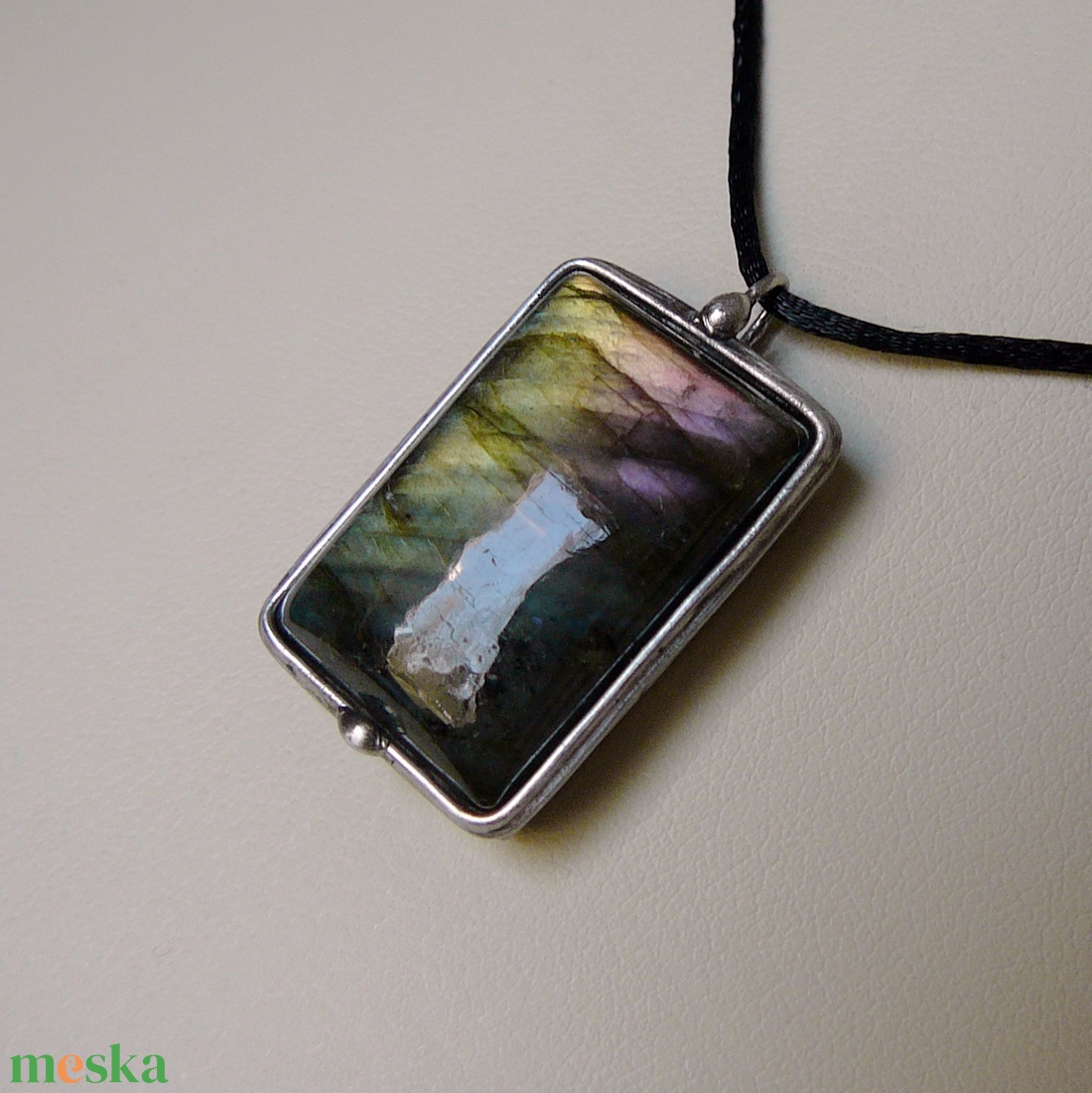 Labradorit medál - ékszer - nyaklánc - medál - Meska.hu