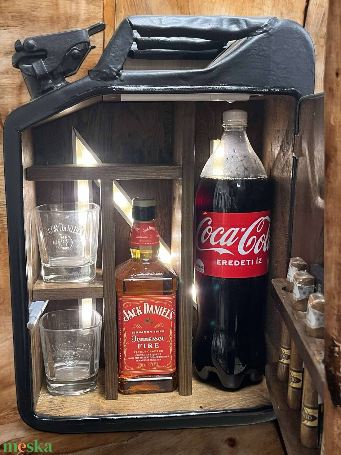 FuelBar XL - otthon & életmód - konyhafelszerelés, tálalás - flaska, csatos üveg - Meska.hu FuelBar XL - otthon & életmód - konyhafelszerelés, tálalás - flaska, csatos üveg - Meska.hu
