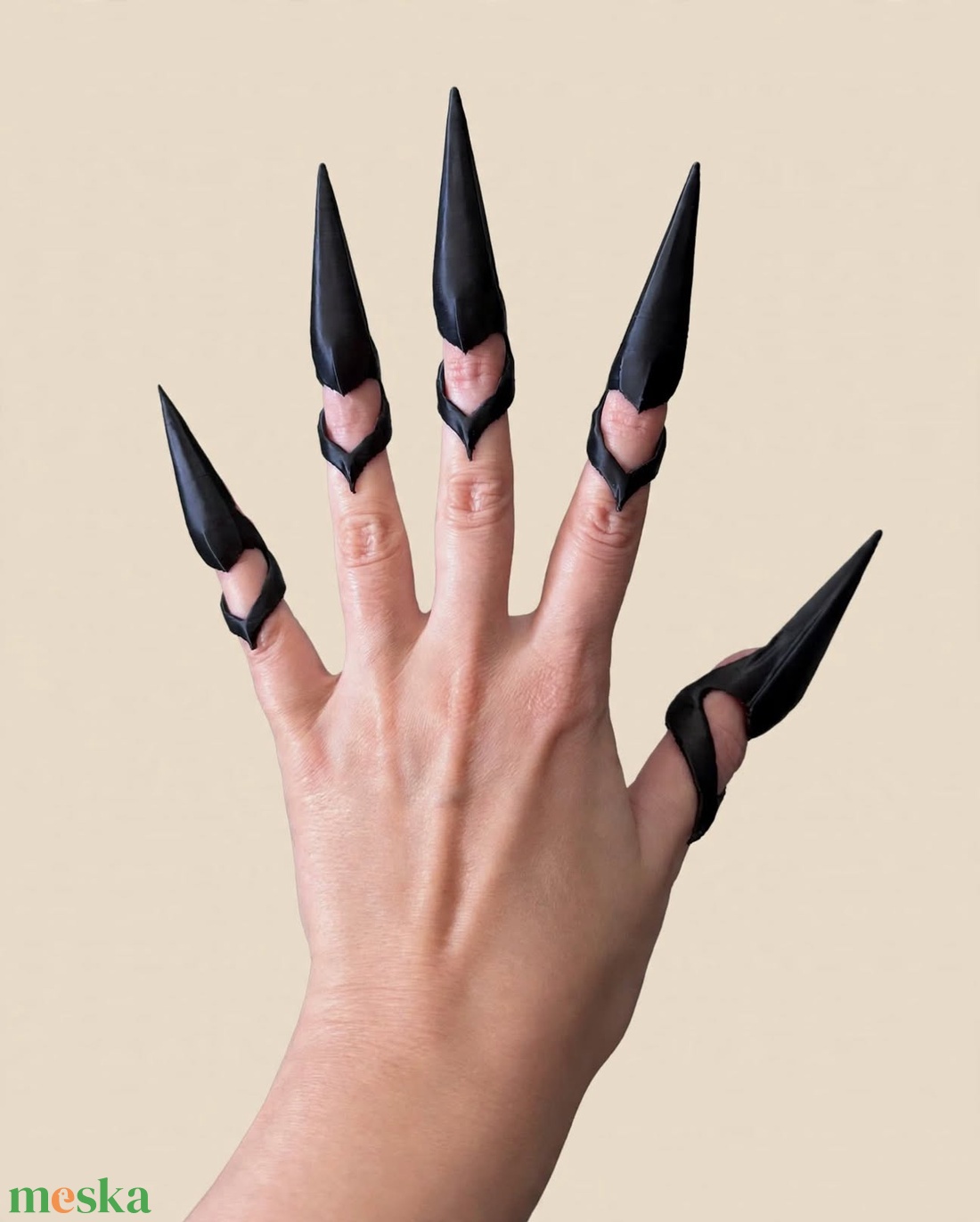 Fantasy karomszett - fekete � 10 db, Halloween és cosplay jelmezkiegészítő - ruha & divat - jelmez & álarc - jelmez - Meska.hu