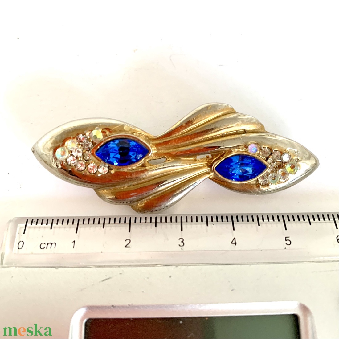 Vintage BROSS az 1980-as évekből, gyönyörű elegáns strasszos kitűző, pin szövetkabátra, blúzra, blézerre - ékszer - kitűző és bross - kitűző - Meska.hu Vintage BROSS az 1980-as évekből, gyönyörű elegáns strasszos kitűző, pin szövetkabátra, blúzra, blézerre - ékszer - kitűző és bross - kitűző - Meska.hu