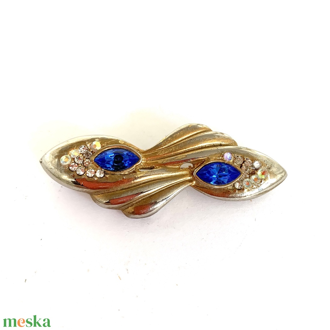 Vintage BROSS az 1980-as évekből, gyönyörű elegáns strasszos kitűző, pin szövetkabátra, blúzra, blézerre - ékszer - kitűző és bross - kitűző - Meska.hu Vintage BROSS az 1980-as évekből, gyönyörű elegáns strasszos kitűző, pin szövetkabátra, blúzra, blézerre - ékszer - kitűző és bross - kitűző - Meska.hu