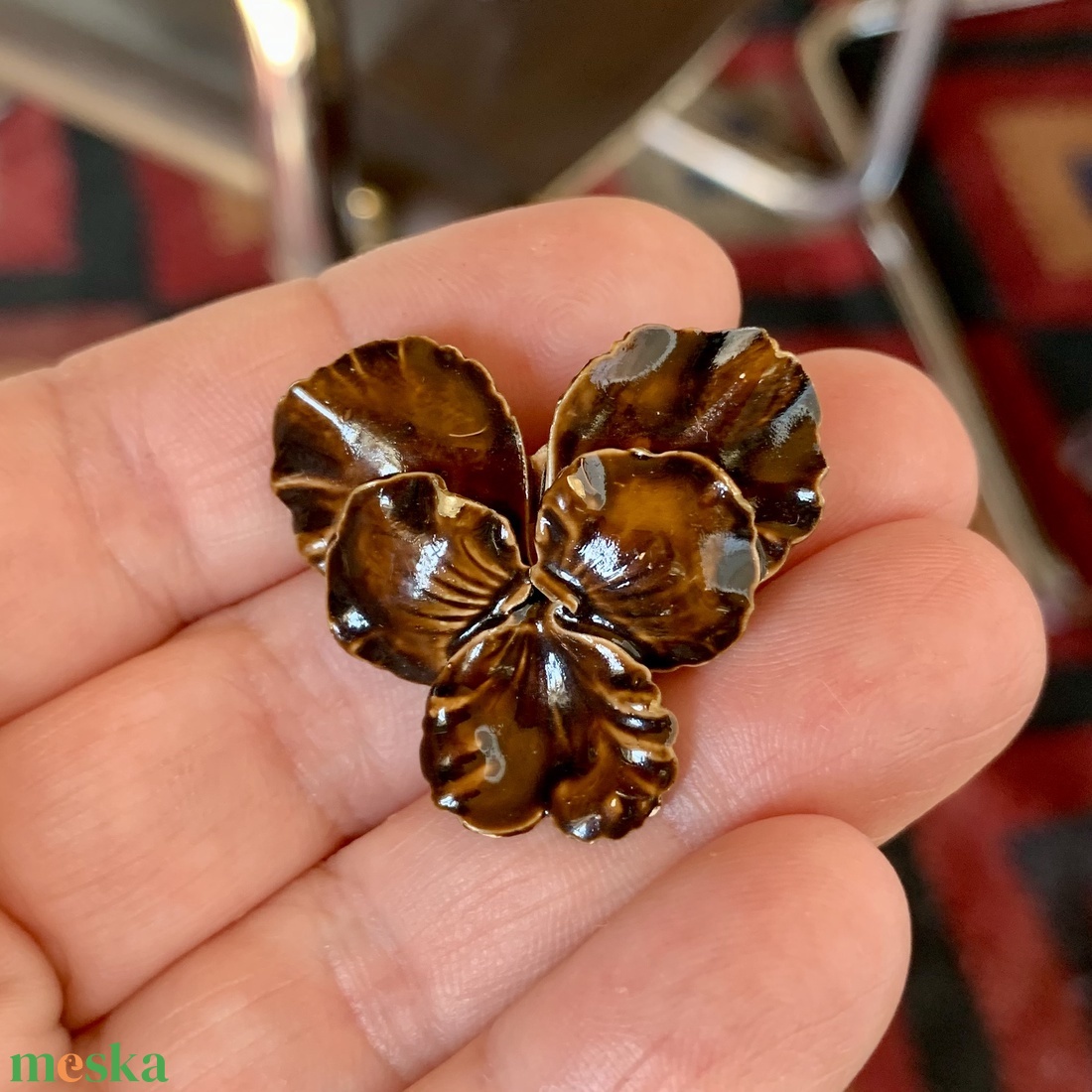 Vintage BROSS az 1980-as évekből, gyönyörű elegáns strasszos kitűző, pin szövetkabátra, blúzra, blézerre - ékszer - kitűző és bross - kitűző - Meska.hu Vintage BROSS az 1980-as évekből, gyönyörű elegáns strasszos kitűző, pin szövetkabátra, blúzra, blézerre - ékszer - kitűző és bross - kitűző - Meska.hu