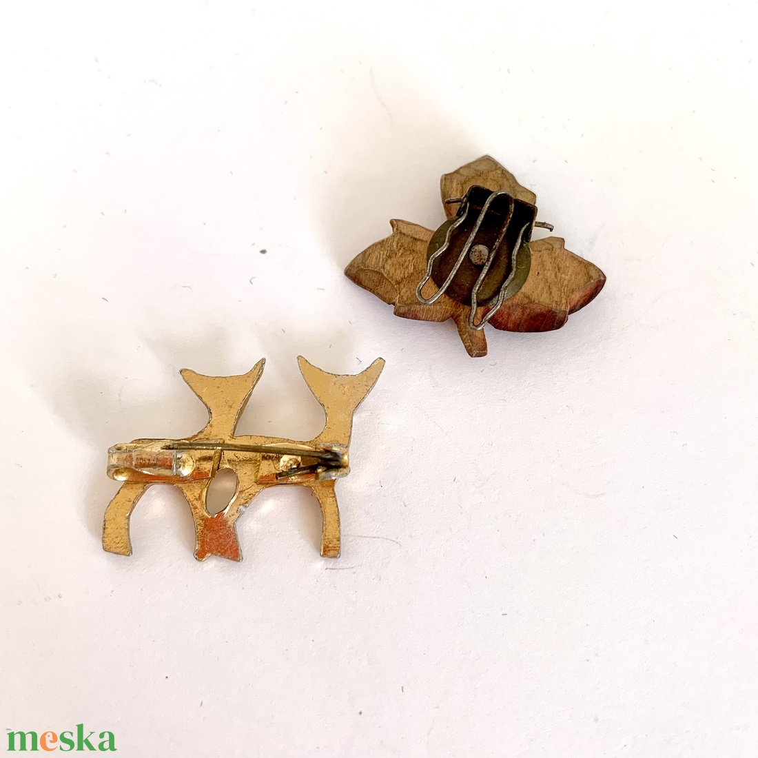 2db ékszer, 2 db régi BROSS az 1980-as évekből, gyönyörű elegáns strasszos kitűző, pin szövetkabátra, blúzra, blézerre - ékszer - kitűző és bross - kitűző - Meska.hu 2db ékszer, 2 db régi BROSS az 1980-as évekből, gyönyörű elegáns strasszos kitűző, pin szövetkabátra, blúzra, blézerre - ékszer - kitűző és bross - kitűző - Meska.hu