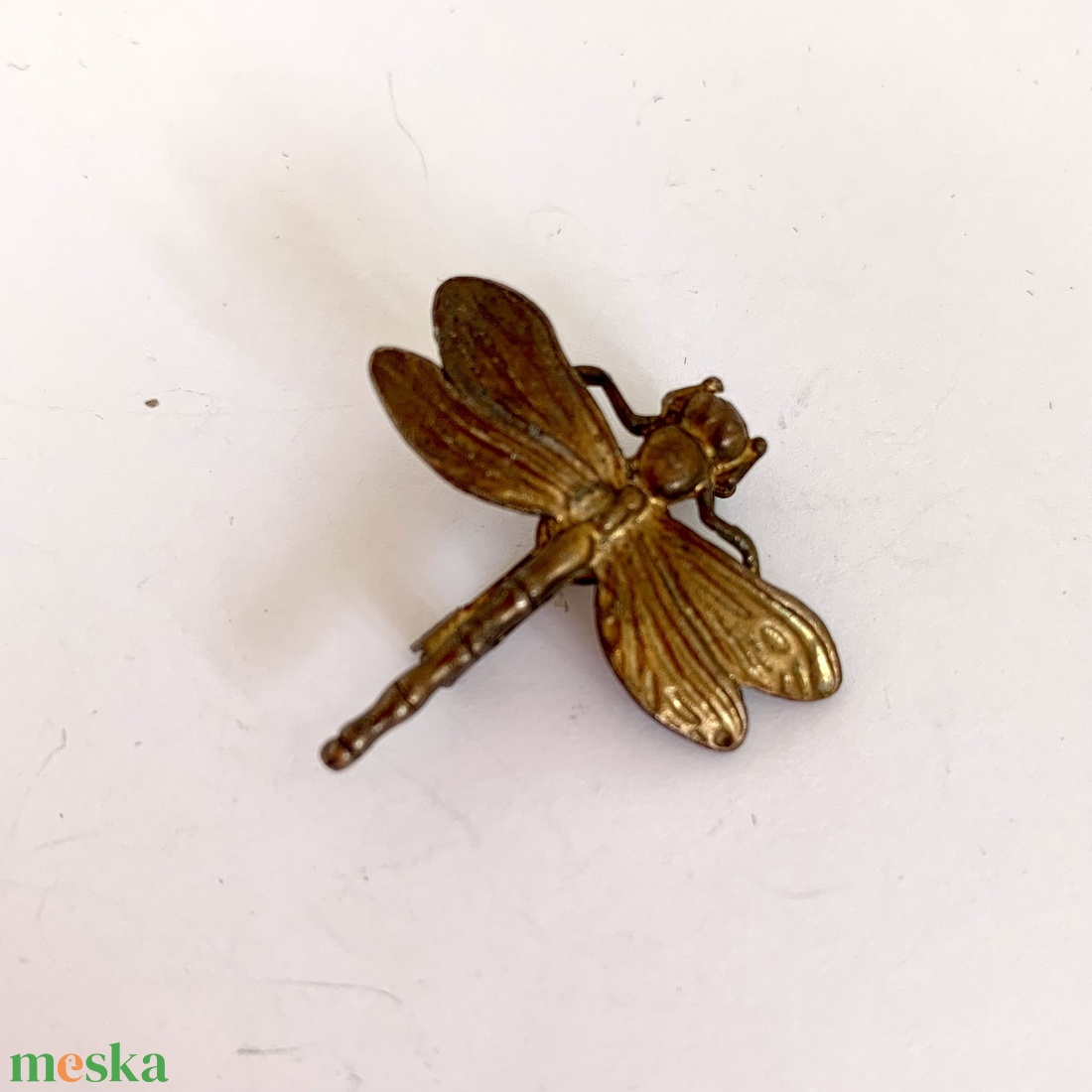 Art-deco stílusú régi BROSS az 1980-as évekből, gyönyörű elegáns strasszos kitűző, pin szövetkabátra, blúzra, blézerre - ékszer - kitűző és bross - kitűző - Meska.hu Art-deco stílusú régi BROSS az 1980-as évekből, gyönyörű elegáns strasszos kitűző, pin szövetkabátra, blúzra, blézerre - ékszer - kitűző és bross - kitűző - Meska.hu