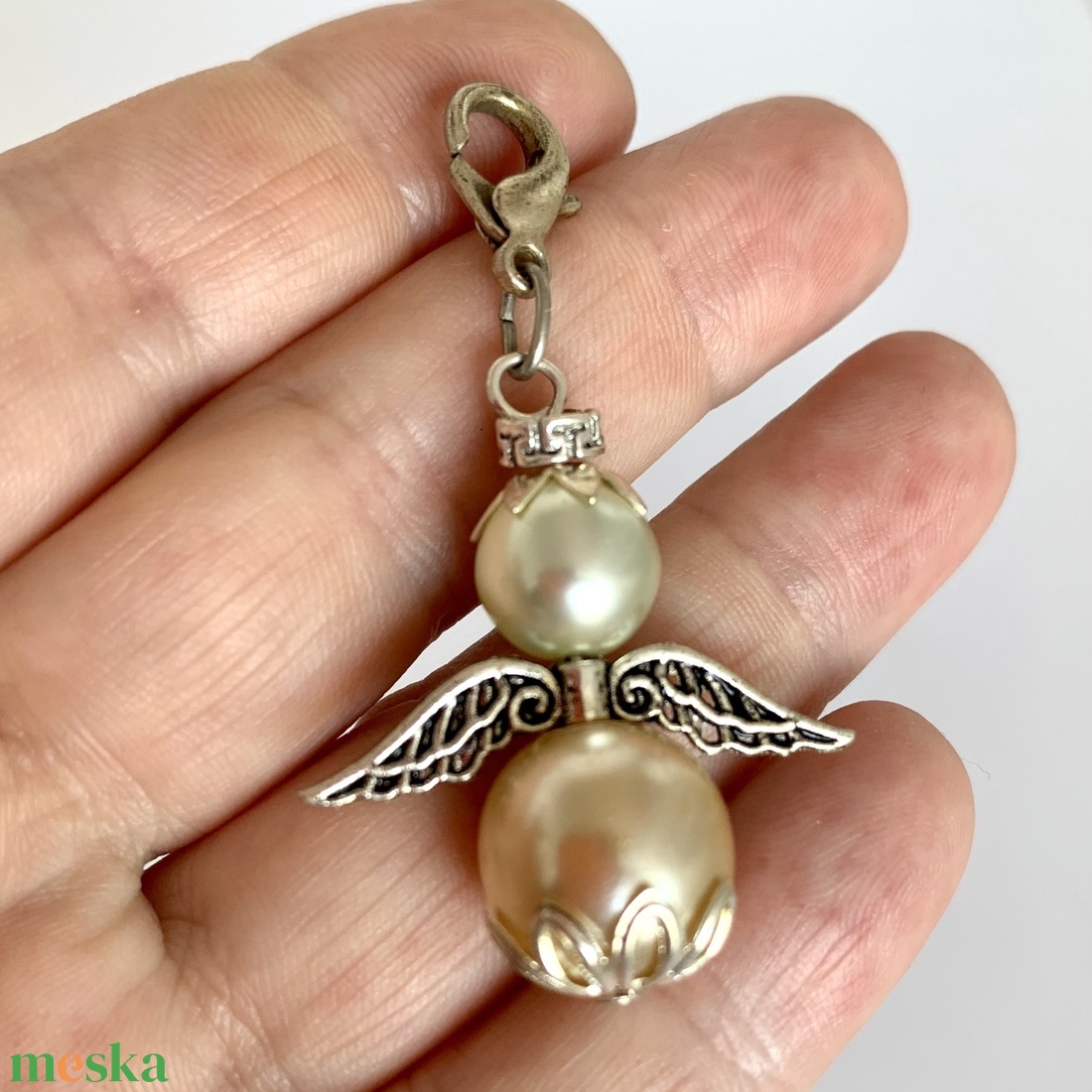Angyal, angyalka, őrangyal, angyal charm, angyal dísz, angyalos kulcstartó, táskadísz, ajándék angyalka tündér - ékszer - karkötő - charm karkötő - Meska.hu Angyal, angyalka, őrangyal, angyal charm, angyal dísz, angyalos kulcstartó, táskadísz, ajándék angyalka tündér - ékszer - karkötő - charm karkötő - Meska.hu