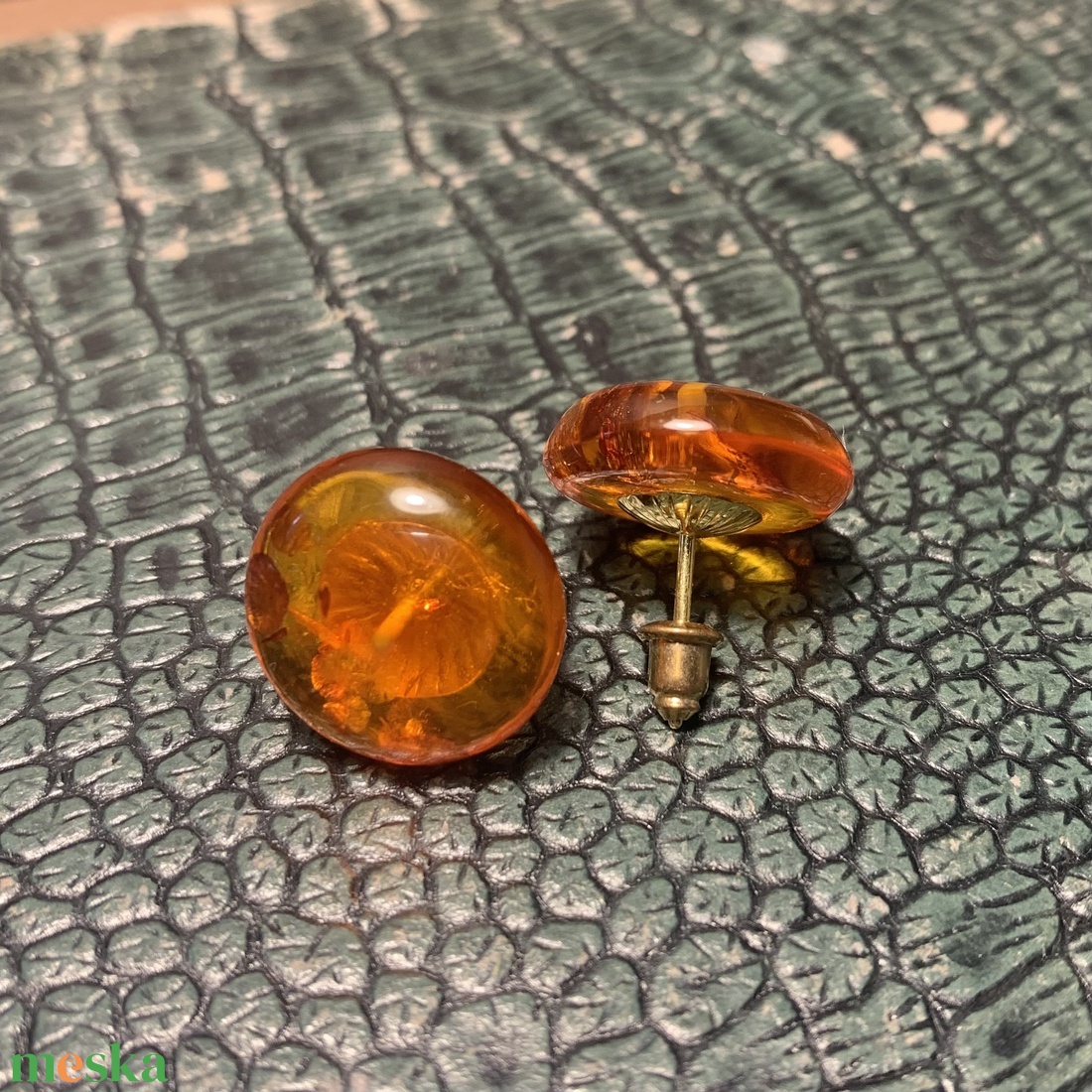 Borostyán fülbevaló, vintage borostyán ékszer 1970-es évekből - ékszer - fülbevaló - pötty fülbevaló - Meska.hu