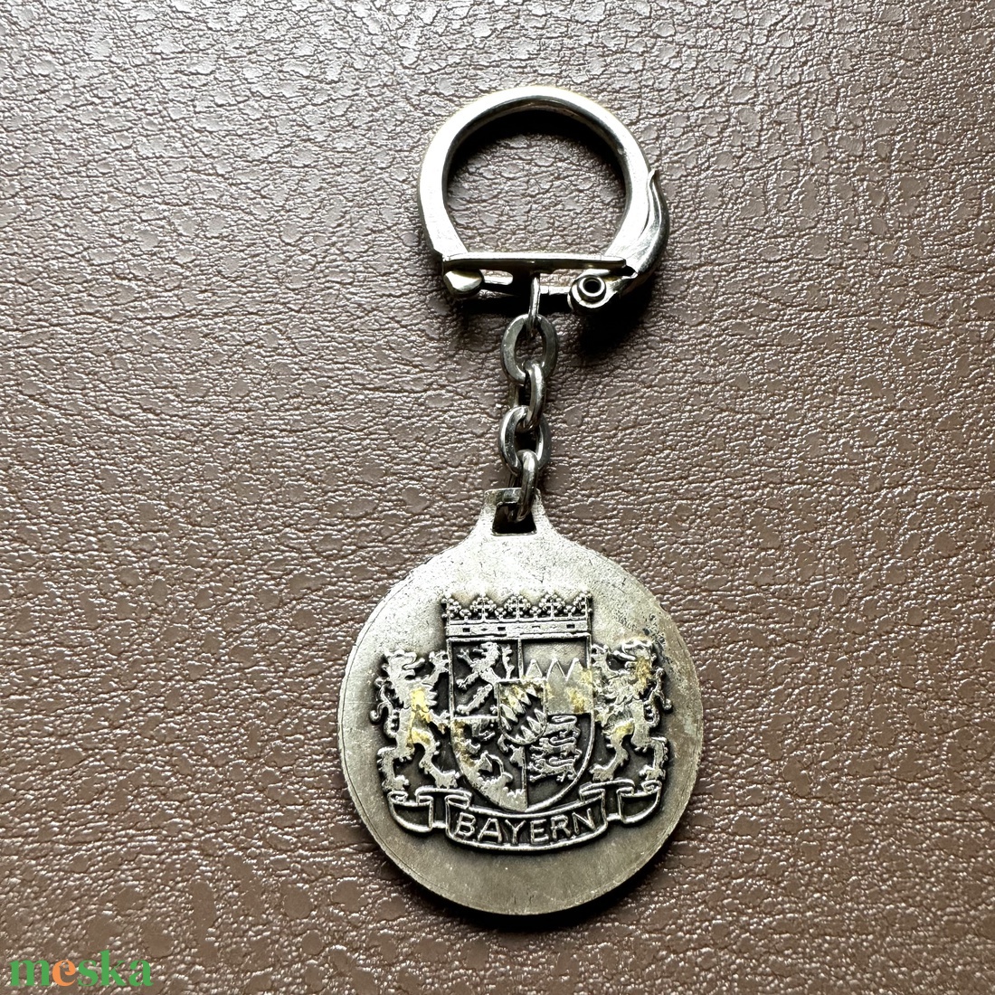 Bajorország Németország érme Régi kulcstartó, vintage kulcstartó a 80-as évekből, régi kulcskarika, kulcs tartó - táska & tok - kulcstartó & táskadísz - kulcstartó - Meska.hu Bajorország Németország érme Régi kulcstartó, vintage kulcstartó a 80-as évekből, régi kulcskarika, kulcs tartó - táska & tok - kulcstartó & táskadísz - kulcstartó - Meska.hu