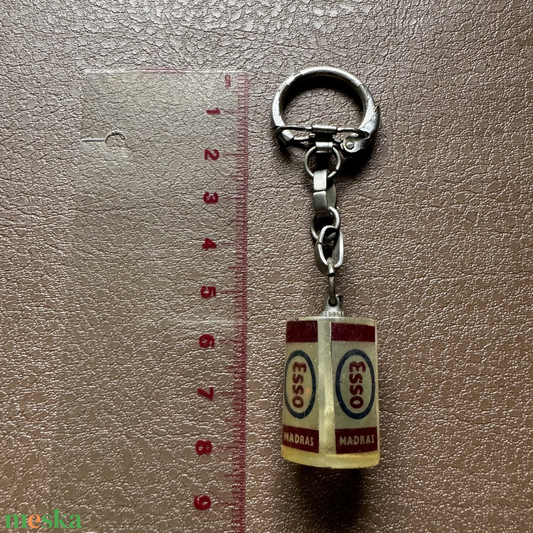 Esso Régi kulcstartó, vintage kulcstartó a 60-as évekből, régi kulcskarika, kulcs tartó - táska & tok - kulcstartó & táskadísz - kulcstartó - Meska.hu Esso Régi kulcstartó, vintage kulcstartó a 60-as évekből, régi kulcskarika, kulcs tartó - táska & tok - kulcstartó & táskadísz - kulcstartó - Meska.hu