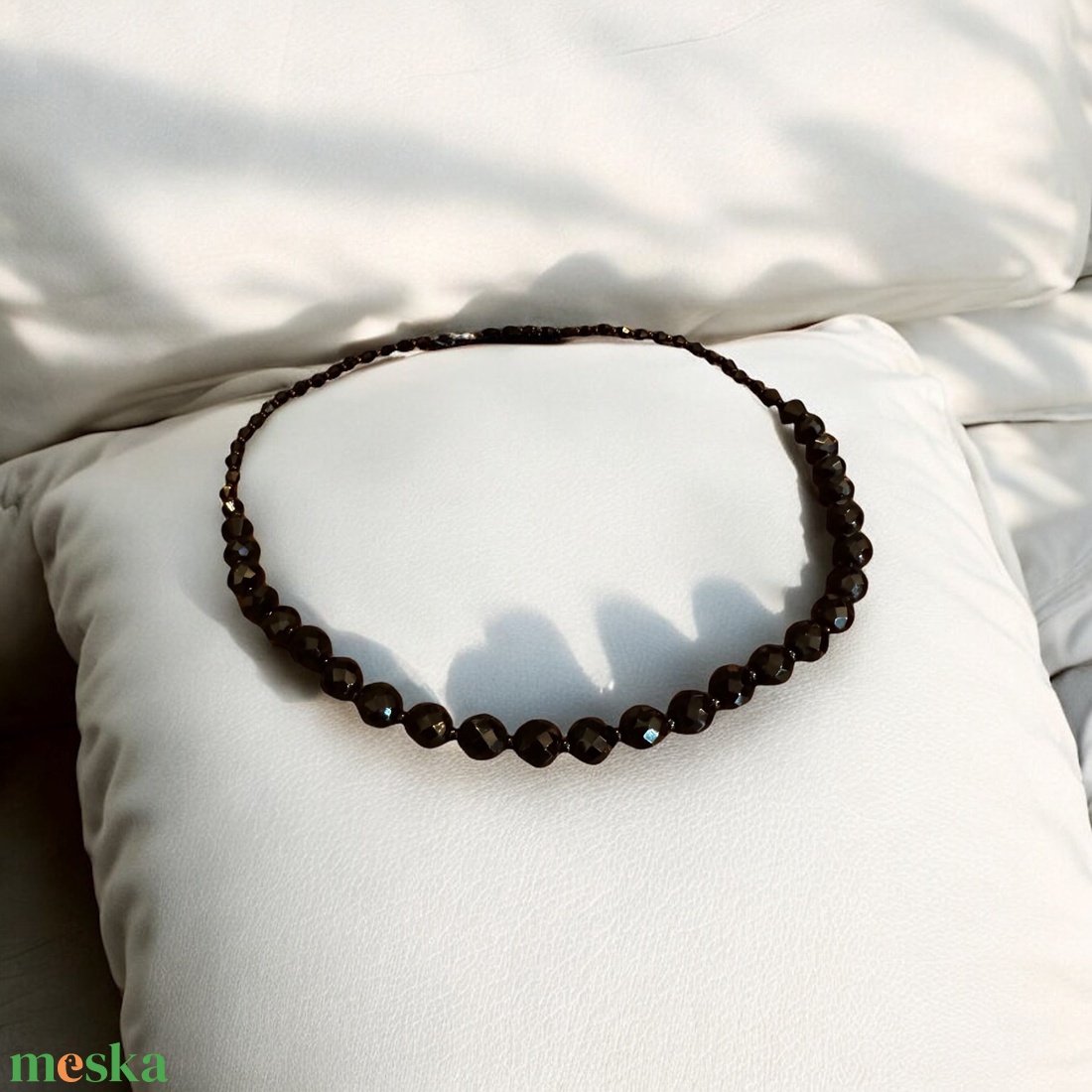 Csillogó fekete minőségi üveggyöngy nyakék, vintage muránói olasz nyaklánc, csodás régi ékszer, retro üveg nyakék - ékszer - kitűző és bross - kitűző - Meska.hu Csillogó fekete minőségi üveggyöngy nyakék, vintage muránói olasz nyaklánc, csodás régi ékszer, retro üveg nyakék - ékszer - kitűző és bross - kitűző - Meska.hu