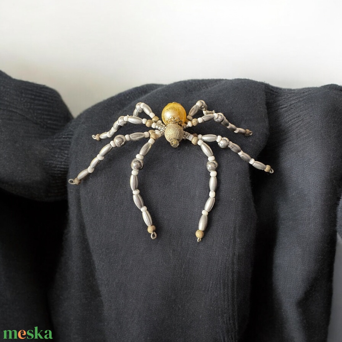 Gyöngy pók - halloween dekoráció - félelmetes nagy 13cm-es pók gyöngyből, fali dísz, ablak dísz, ijesztő dekoráció falra - otthon & életmód - dekoráció - kép & falikép - kavics kép - Meska.hu Gyöngy pók - halloween dekoráció - félelmetes nagy 13cm-es pók gyöngyből, fali dísz, ablak dísz, ijesztő dekoráció falra - otthon & életmód - dekoráció - kép & falikép - kavics kép - Meska.hu
