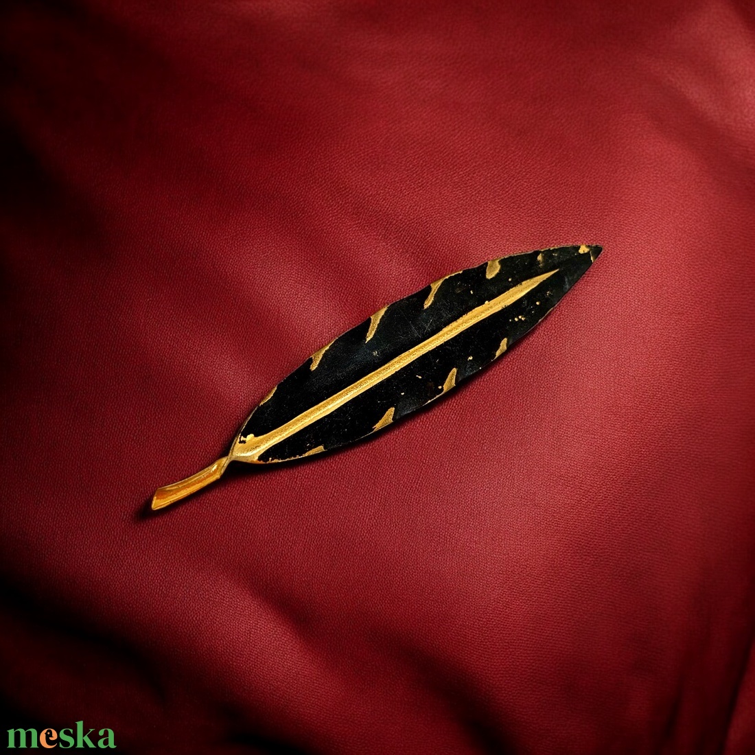 Vintage BROSS az 1980-as évekből, gyönyörű elegáns strasszos kitűző, pin szövetkabátra, blúzra, blézerre - ékszer - kitűző és bross - kitűző - Meska.hu Vintage BROSS az 1980-as évekből, gyönyörű elegáns strasszos kitűző, pin szövetkabátra, blúzra, blézerre - ékszer - kitűző és bross - kitűző - Meska.hu
