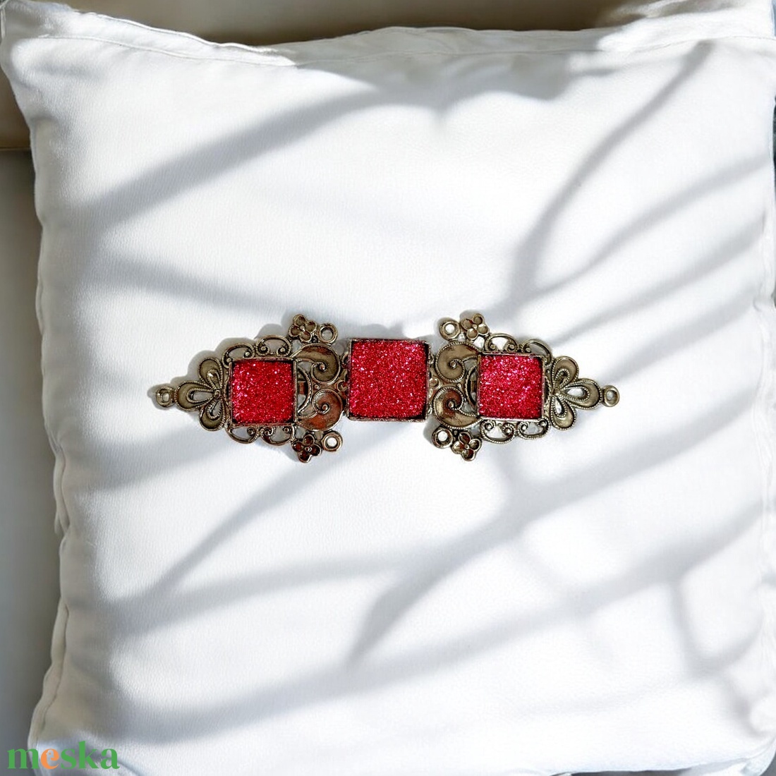 Vintage csillogó pink BROSS az 1990-es évekből, gyönyörű elegáns kitűző, pin szövetkabátra, blúzra, blézerre - ékszer - kitűző és bross - Meska.hu Vintage csillogó pink BROSS az 1990-es évekből, gyönyörű elegáns kitűző, pin szövetkabátra, blúzra, blézerre - ékszer - kitűző és bross - Meska.hu
