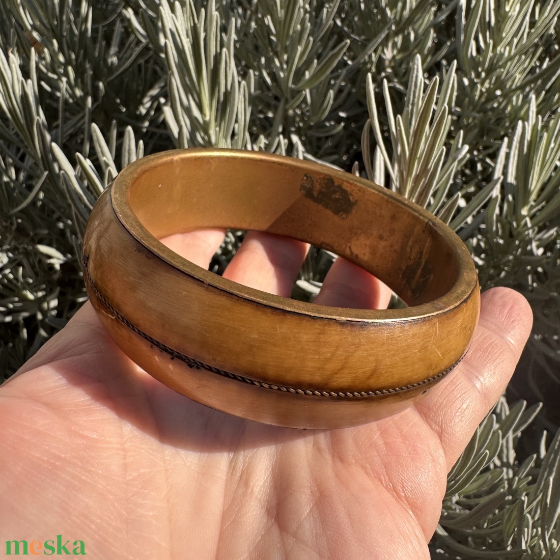 Színes hippi vintage réz karperec a 70-es évekből  eredeti retró bohém ékszer gyűjtőknek és egyedi stílus kedvelőknek - ékszer - karkötő - karperec - Meska.hu