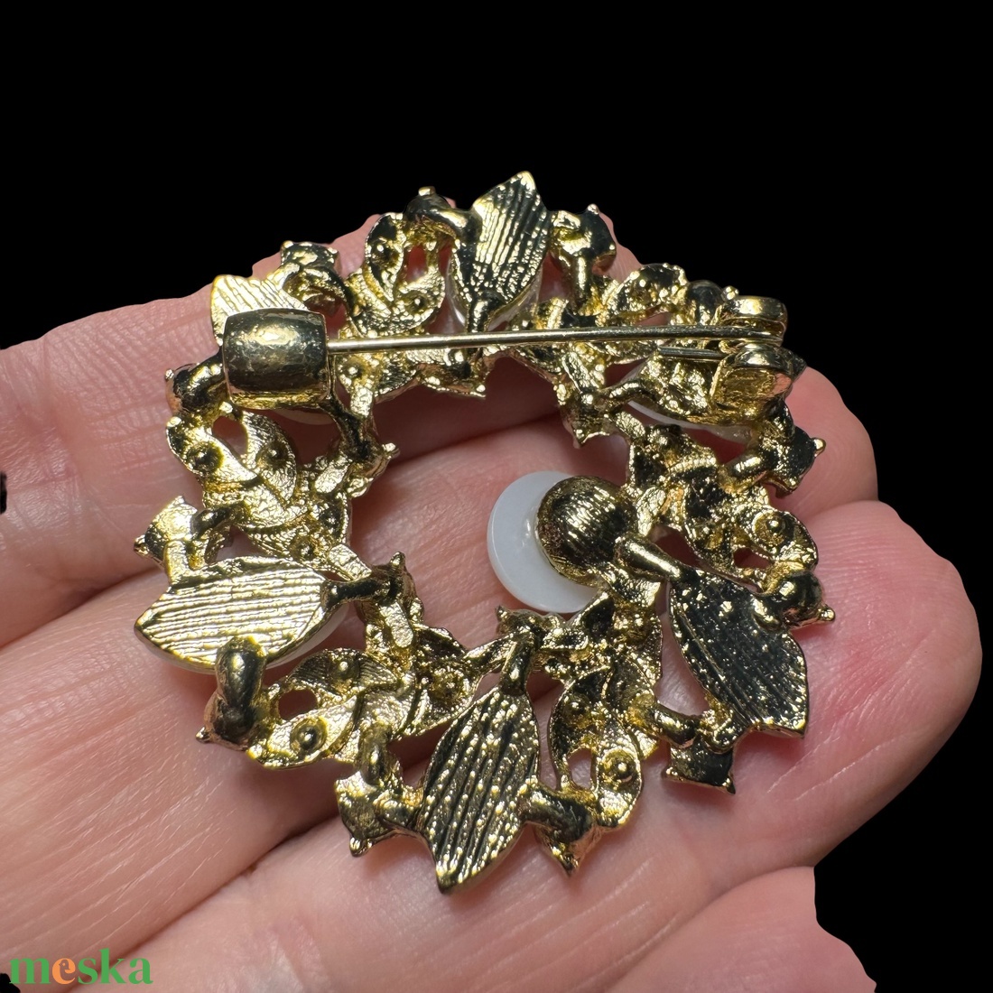 Vintage BROSS az 1980-as évekből, gyönyörű elegáns strasszos kitűző, pin szövetkabátra, blúzra,  blézerre - ékszer - kitűző és bross - Meska.hu