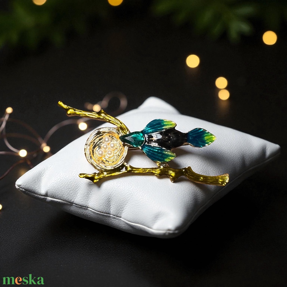 Madár Vintage BROSS az 1980-as évekből, gyönyörű elegáns strasszos kitűző, pin szövetkabátra, blúzra,  blézerre - ékszer - kitűző és bross - Meska.hu