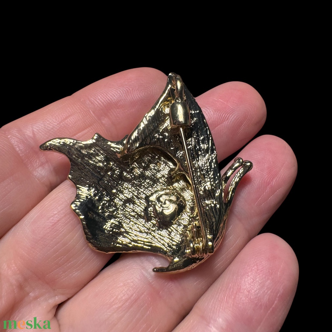 Lepke Vintage BROSS az 1980-as évekből, gyönyörű elegáns strasszos kitűző, pin szövetkabátra, blúzra,  blézerre - ékszer - kitűző és bross - Meska.hu