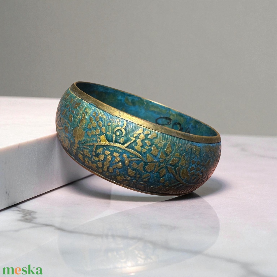 Színes hippi vintage réz karperec a 70-es évekből � eredeti retró bohém ékszer gyűjtőknek és egyedi stílus kedvelőknek - ékszer - karkötő - karperec - Meska.hu