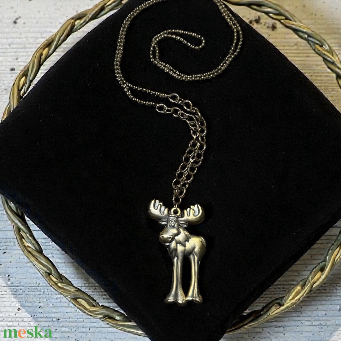 Szarvasos nyaklánc hosszú réz láncon, retro réz szarvas medálos nyaklánc, feltűnő réz nyakék - ékszer - nyaklánc - hosszú nyaklánc - Meska.hu