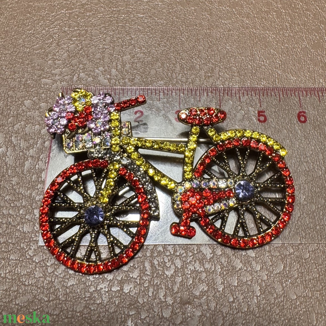 Kerékpár Vintage BROSS az 1980-as évekből, gyönyörű elegáns strasszos kitűző, pin szövetkabátra, blúzra,  blézerre - ékszer - kitűző és bross - Meska.hu