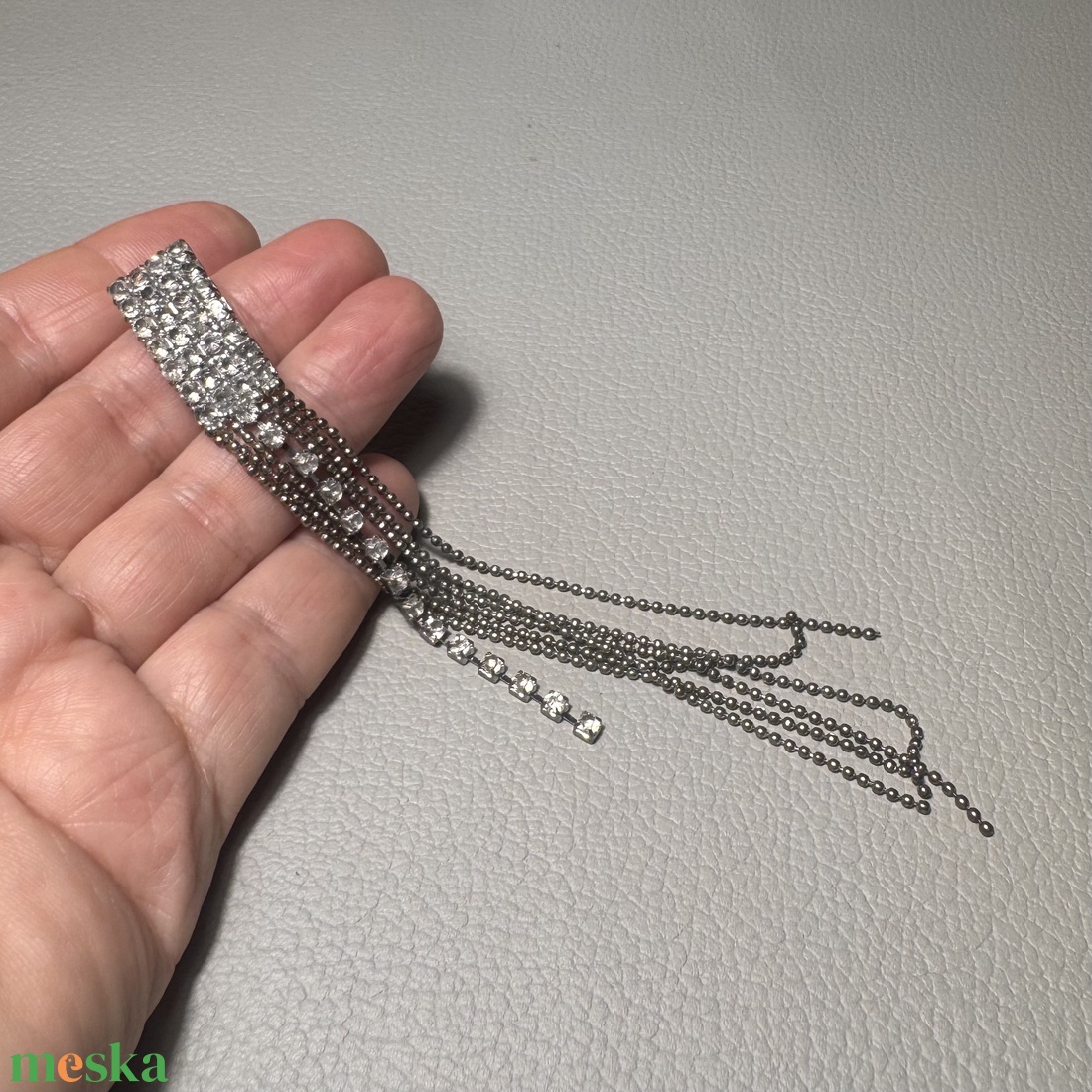 Vintage BROSS az 1980-as évekből, gyönyörű elegáns strasszos kitűző, pin szövetkabátra, blúzra,  blézerre retro kitűző - ékszer - kitűző és bross - Meska.hu