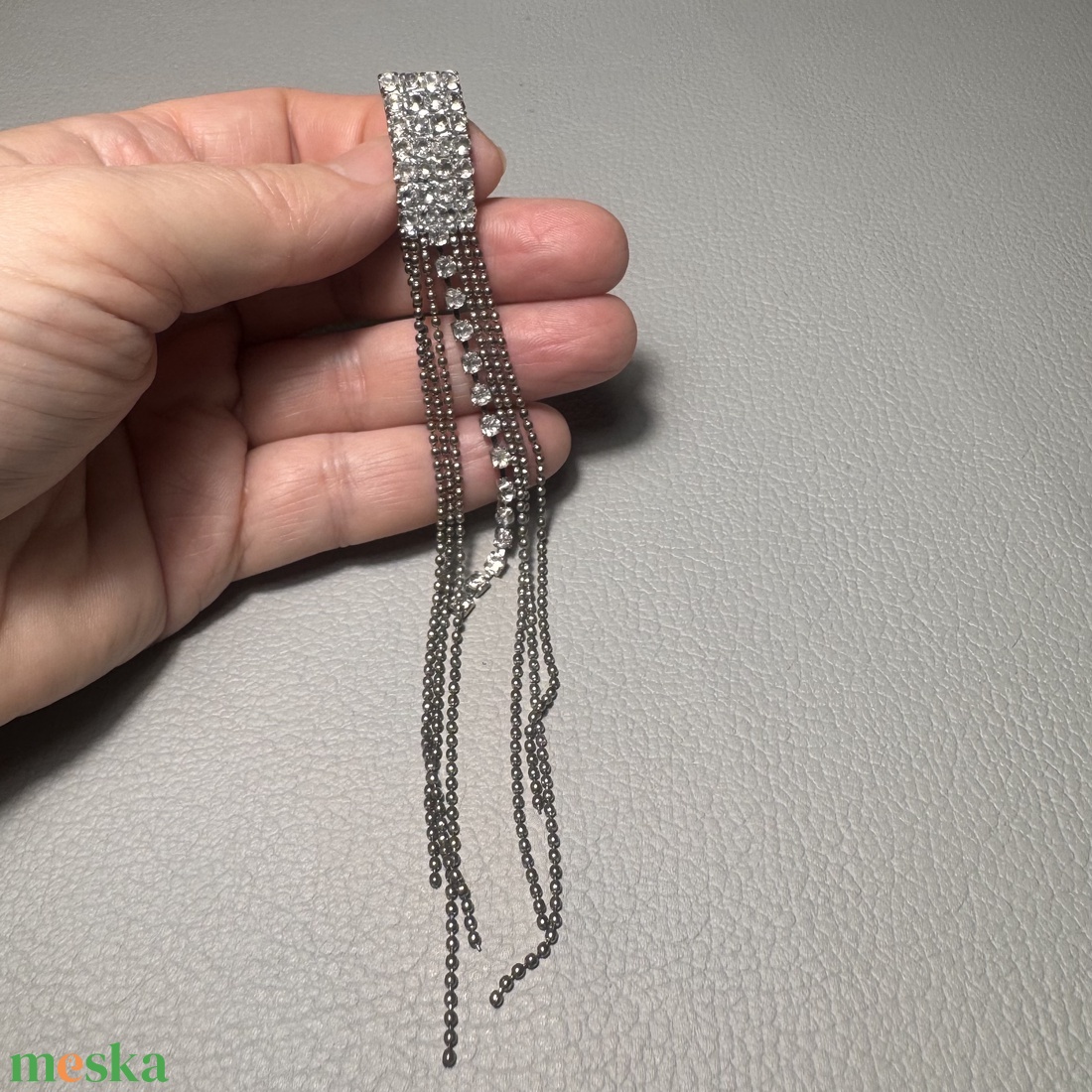 Vintage BROSS az 1980-as évekből, gyönyörű elegáns strasszos kitűző, pin szövetkabátra, blúzra,  blézerre retro kitűző - ékszer - kitűző és bross - Meska.hu