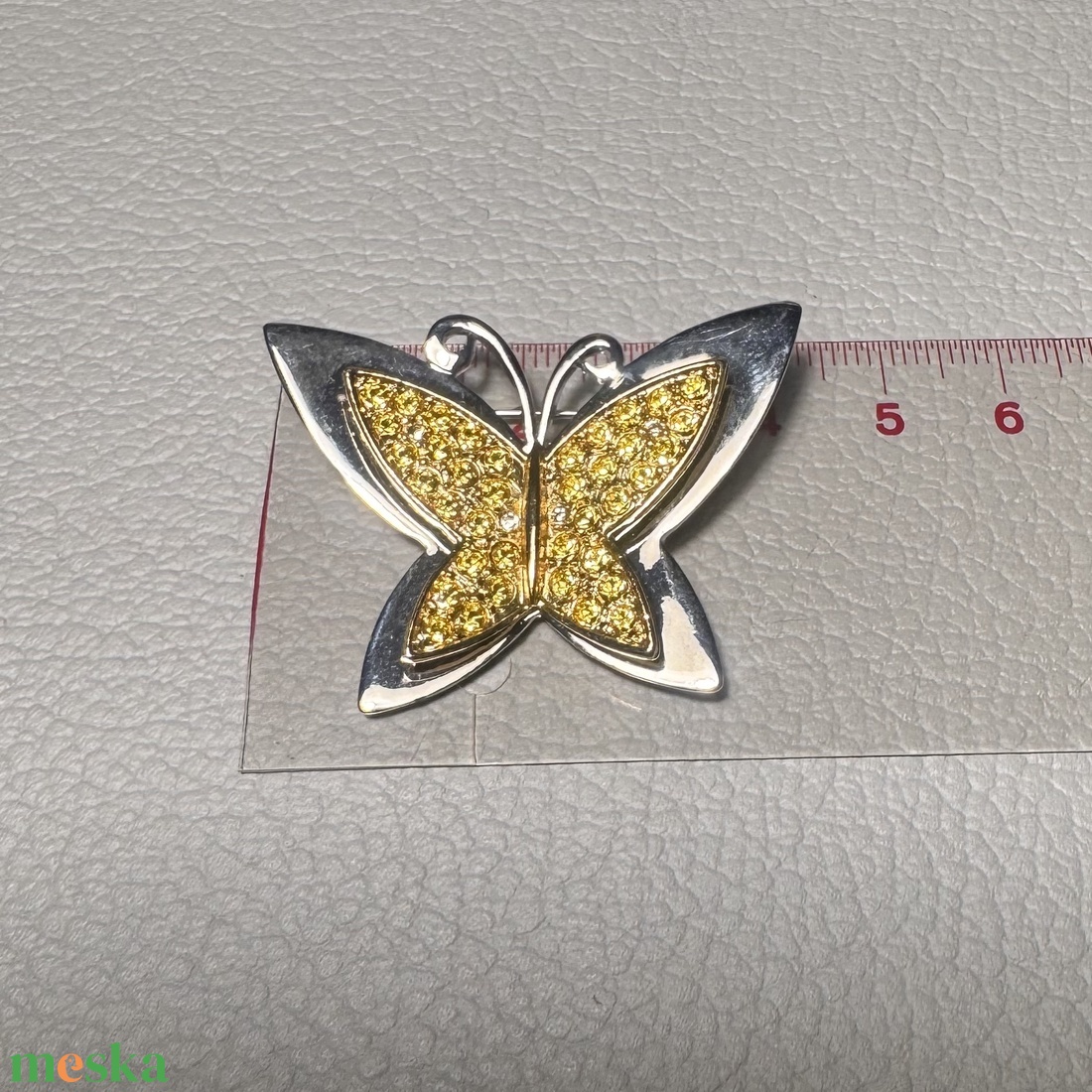 Vintage BROSS az 1980-as évekből, gyönyörű elegáns strasszos kitűző, pin szövetkabátra, blúzra,  blézerre retro kitűző - ékszer - kitűző és bross - Meska.hu