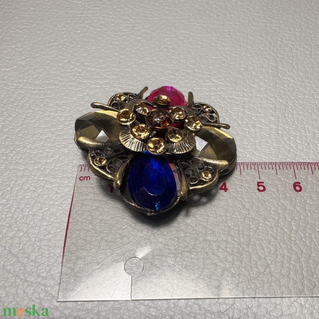 Vintage BROSS az 1980-as évekből, gyönyörű elegáns strasszos kitűző, pin szövetkabátra, blúzra,  blézerre retro kitűző - ékszer - kitűző és bross - Meska.hu