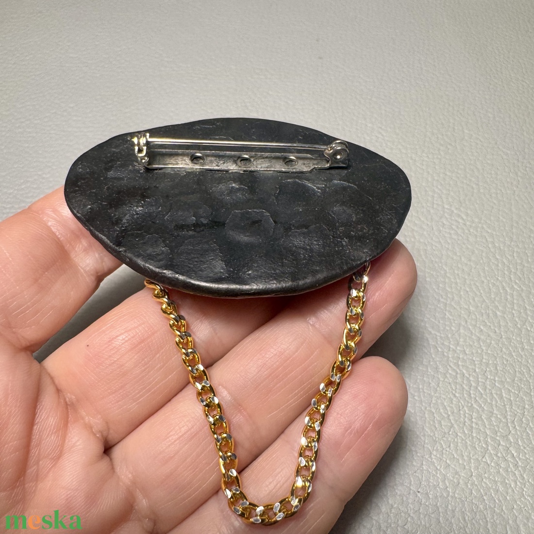 Vintage BROSS az 1980-as évekből, gyönyörű elegáns strasszos kitűző, pin szövetkabátra, blúzra,  blézerre retro kitűző - ékszer - kitűző és bross - Meska.hu