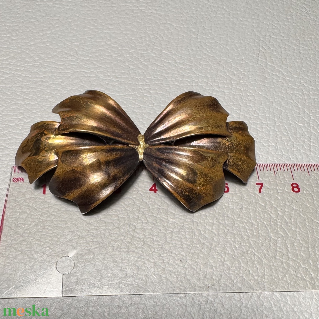 Vintage BROSS az 1980-as évekből, gyönyörű elegáns strasszos kitűző, pin szövetkabátra, blúzra,  blézerre retro kitűző - ékszer - kitűző és bross - Meska.hu