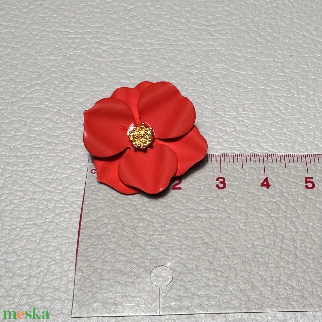 Vintage BROSS az 1980-as évekből, gyönyörű elegáns strasszos kitűző, pin szövetkabátra, blúzra,  blézerre retro kitűző - ékszer - kitűző és bross - Meska.hu