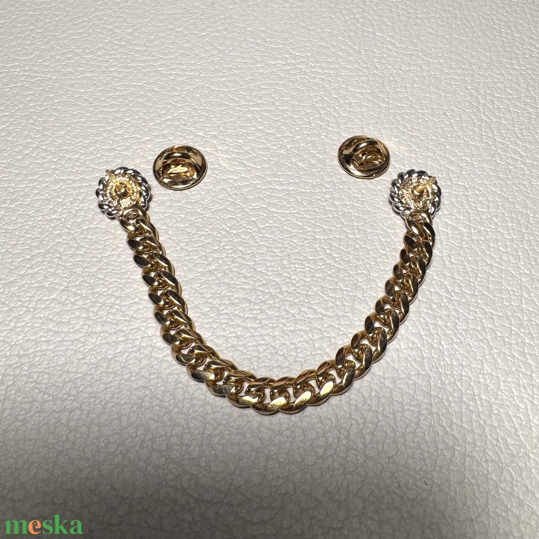 Vintage BROSS az 1980-as évekből, gyönyörű elegáns strasszos kitűző, pin szövetkabátra, blúzra,  blézerre retro kitűző - ékszer - kitűző és bross - Meska.hu