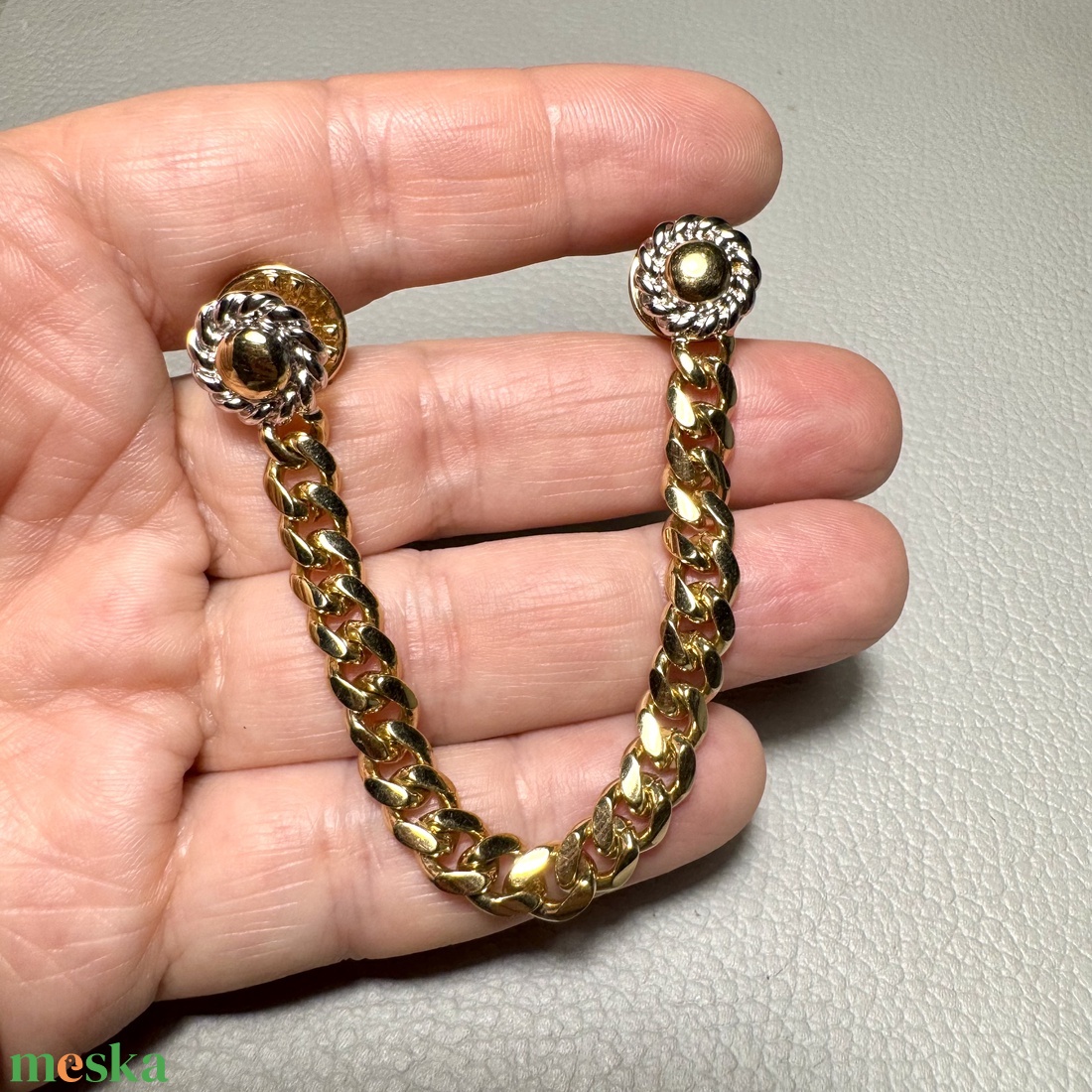 Vintage BROSS az 1980-as évekből, gyönyörű elegáns strasszos kitűző, pin szövetkabátra, blúzra,  blézerre retro kitűző - ékszer - kitűző és bross - Meska.hu