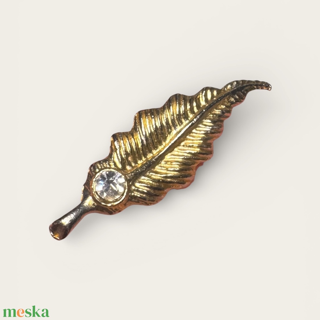 Vintage levél BROSS az 1960-as évekből, elegáns strasszos kitűző, pin szövetkabátra, blúzra,  blézerre retro kitűző - ékszer - kitűző és bross - Meska.hu