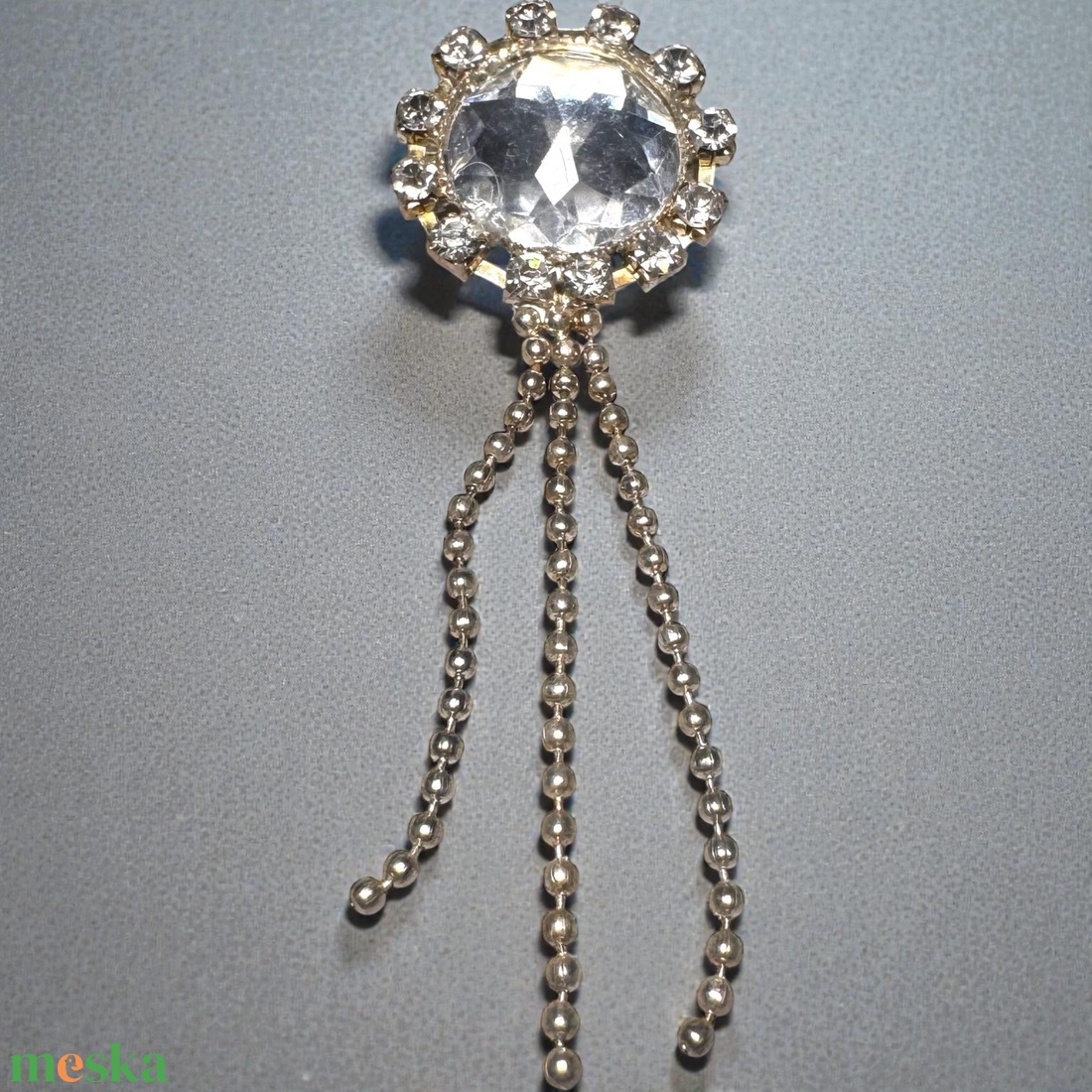 Vintage BROSS az 1980-as évekből, gyönyörű elegáns strasszos kitűző, pin szövetkabátra, blúzra,  blézerre retro kitűző - ékszer - kitűző és bross - Meska.hu