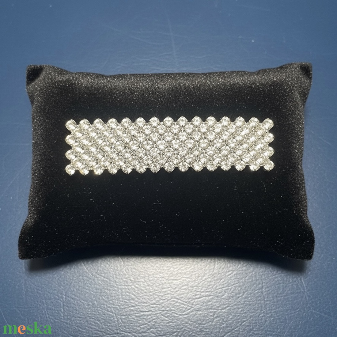 Vintage BROSS az 1980-as évekből, gyönyörű elegáns strasszos kitűző, pin szövetkabátra, blúzra,  blézerre retro kitűző - ékszer - kitűző és bross - Meska.hu