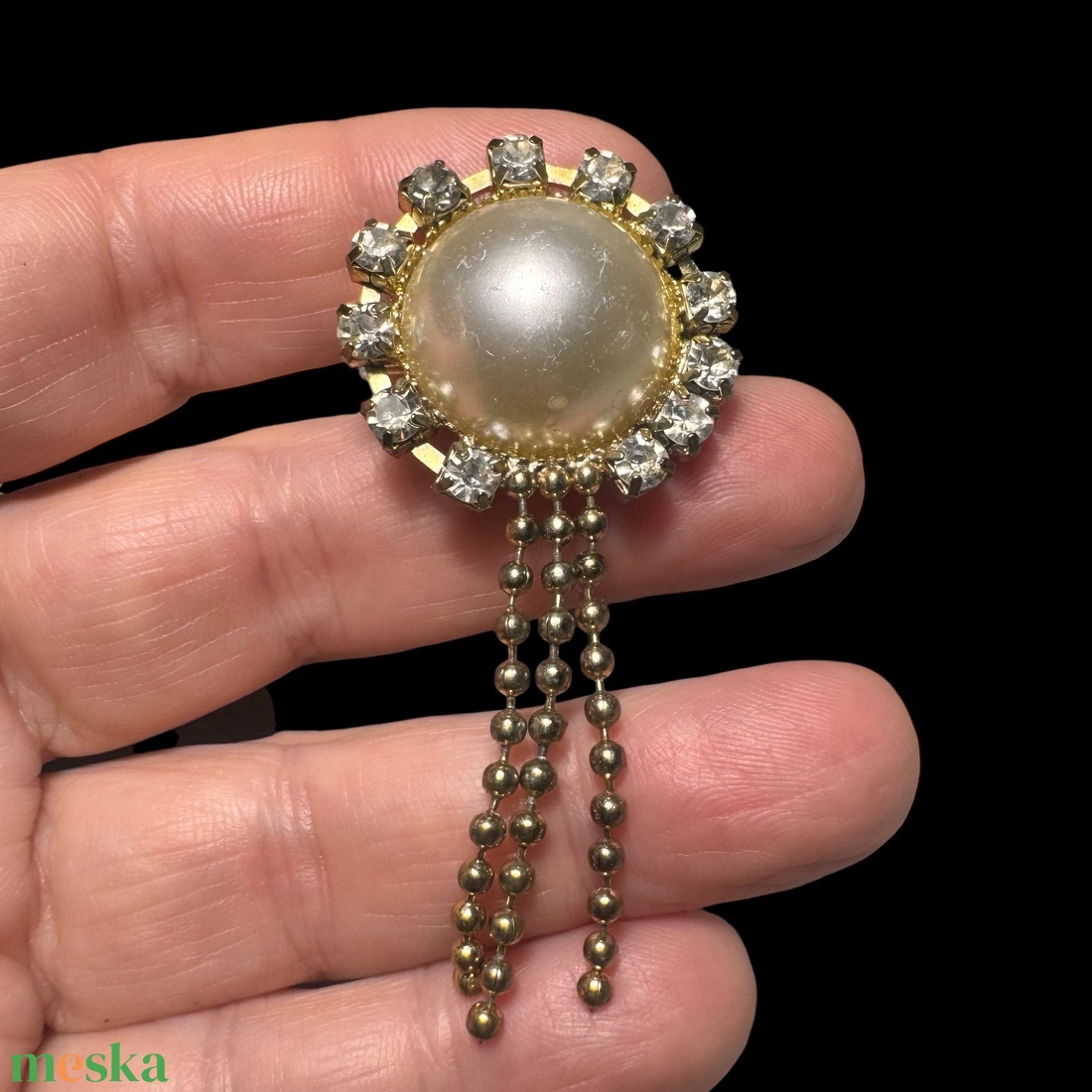 Vintage BROSS az 1980-as évekből, gyönyörű elegáns strasszos kitűző, pin szövetkabátra, blúzra,  blézerre retro kitűző - ékszer - kitűző és bross - Meska.hu