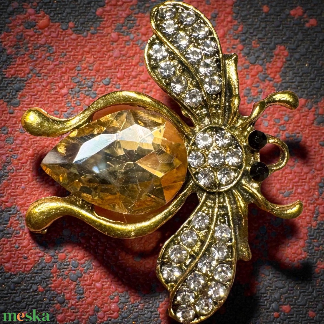 Retro BROSS az 1980-as évekből, gyönyörű elegáns strasszos kitűző, pin szövetkabátra, blúzra,  blézerre szép kitűző - ékszer - kitűző és bross - Meska.hu