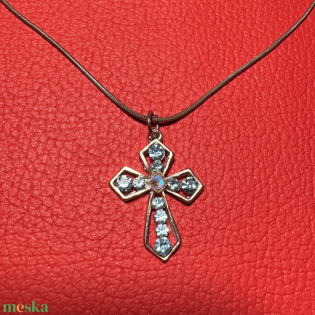 Retro kereszt medálos nyaklánc � vintage vallásos ékszer az 1970�80-as évekből - ékszer - nyaklánc - medálos nyaklánc - Meska.hu