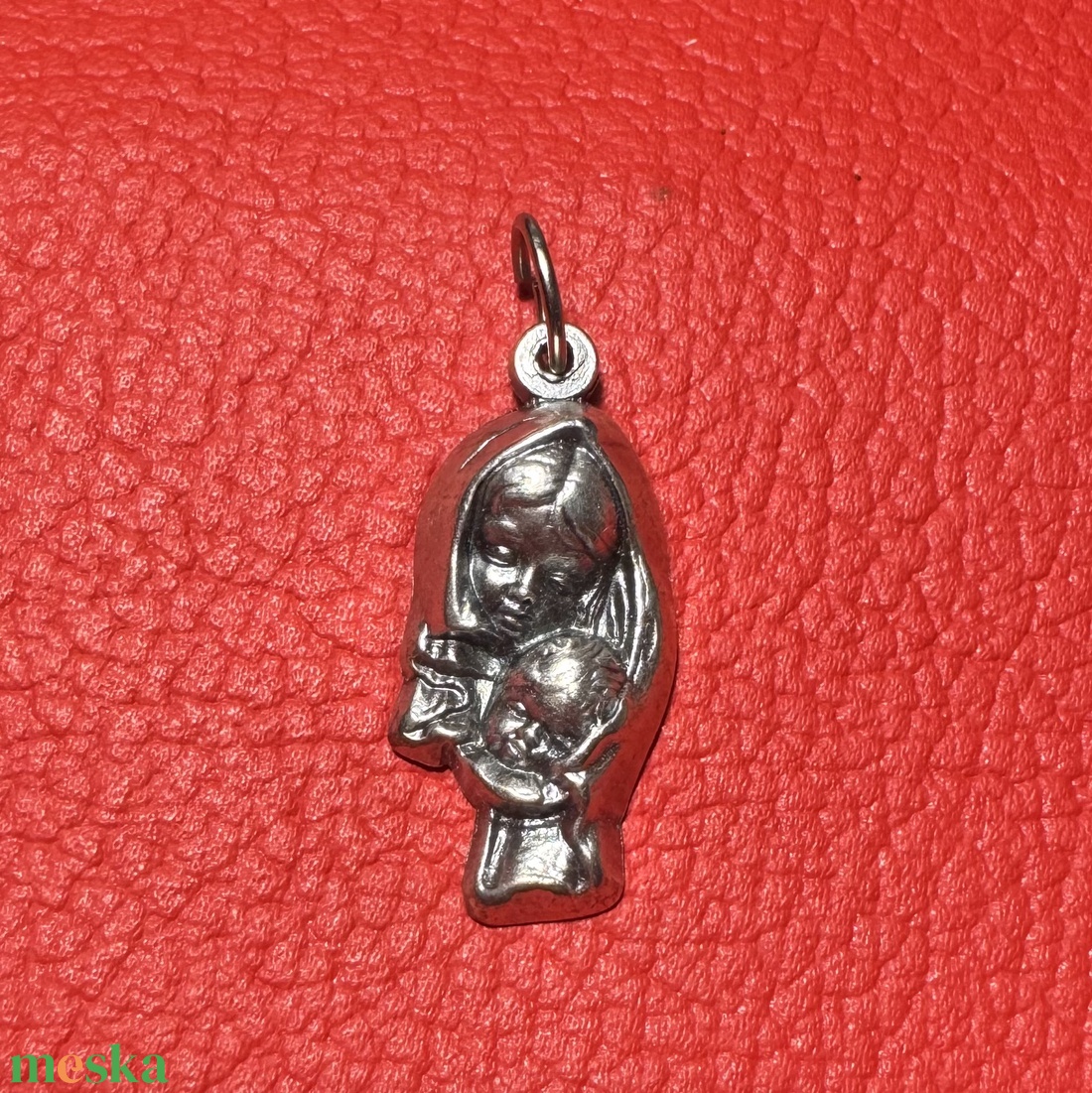 Szűz Mária medál nyakláncra � vintage vallásos ékszer az 1970�80-as évekből - ékszer - nyaklánc - medálos nyaklánc - Meska.hu