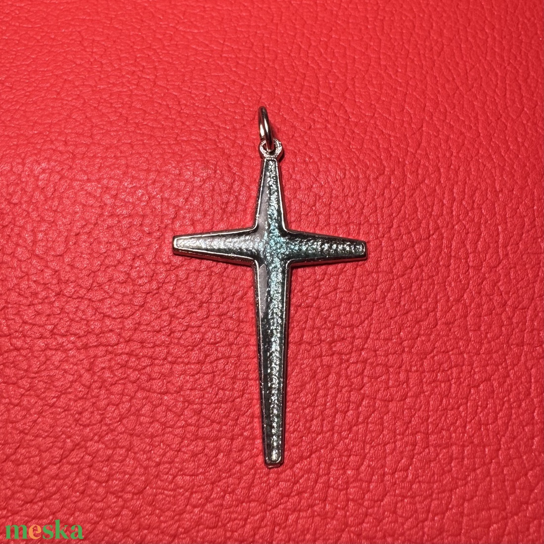 Retro nagyobb tűzzománc kereszt nyakláncra � vintage vallásos ékszer az 1970�80-as évekből - ékszer - nyaklánc - medálos nyaklánc - Meska.hu