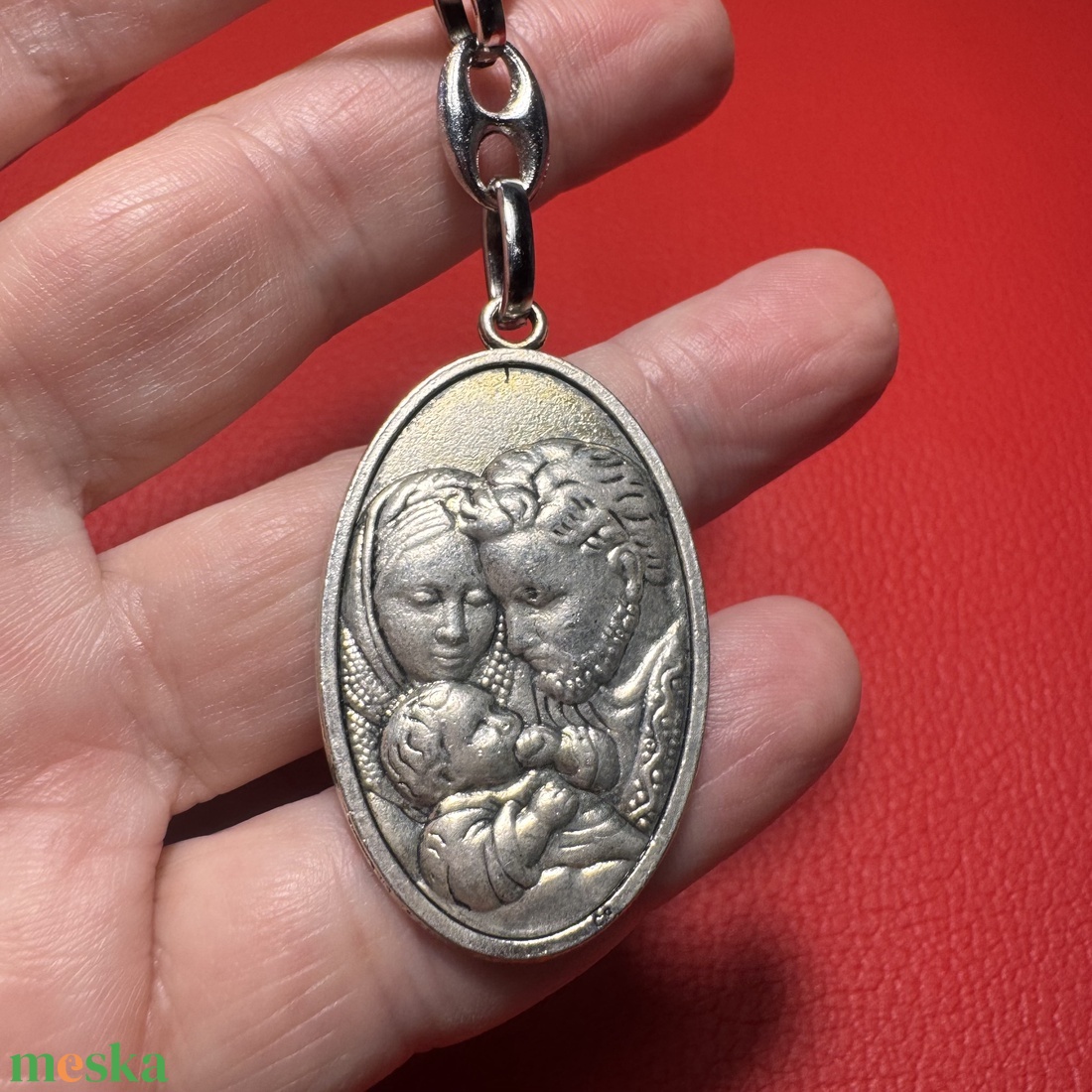 Szűz Mária medálos kulcstartó � vintage vallásos ékszer az 1970�80-as évekből - ékszer - nyaklánc - medálos nyaklánc - Meska.hu