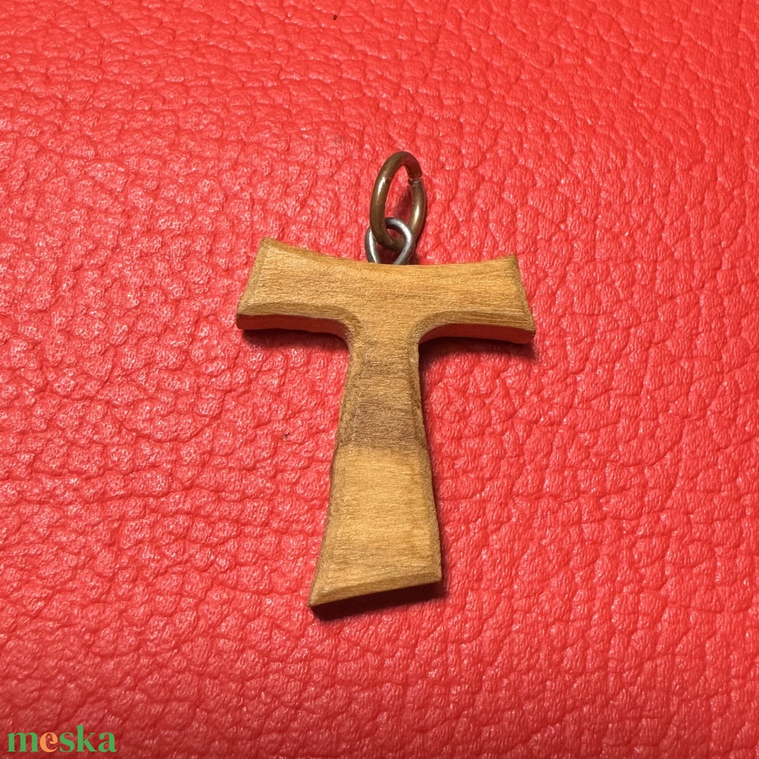 Antoniusz kereszt, Tau kereszt olajfa kereszt nyakláncra � vintage vallásos ékszer az 1970�80-as évekből - ékszer - nyaklánc - medálos nyaklánc - Meska.hu