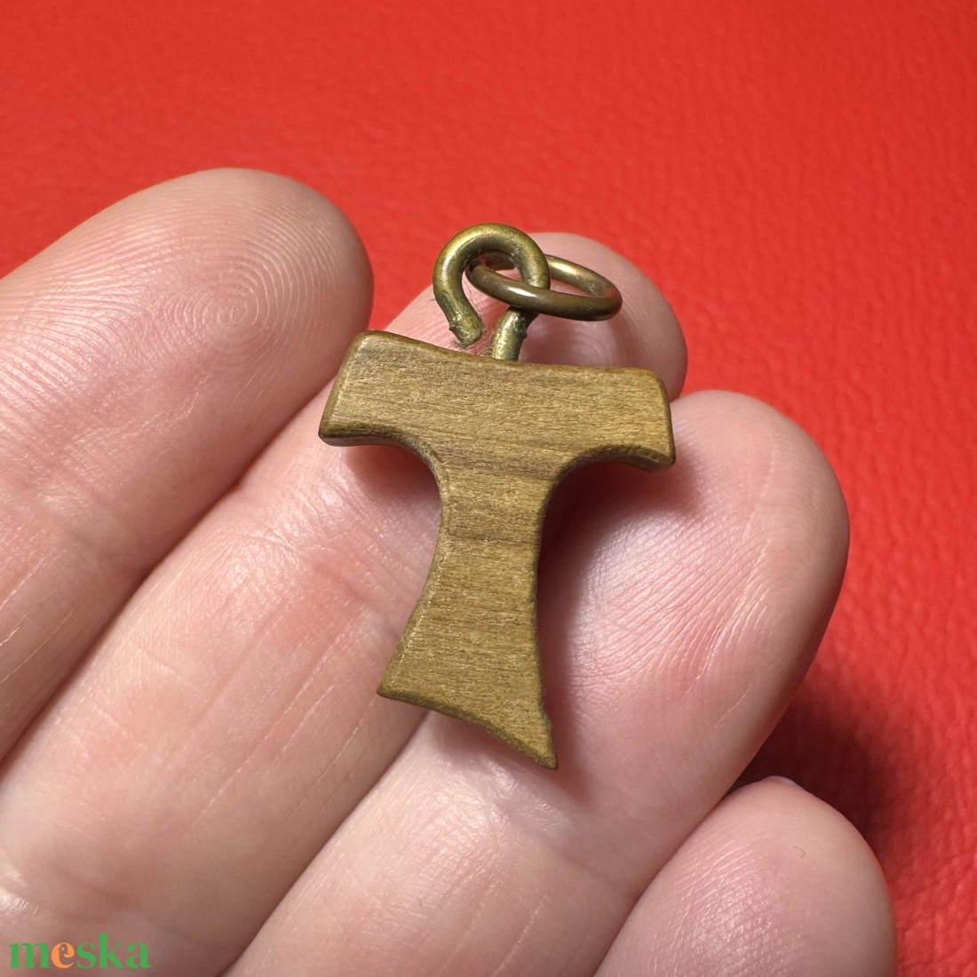 Antoniusz kereszt, Tau kereszt olajfa kereszt nyakláncra � vintage vallásos ékszer az 1970�80-as évekből - ékszer - nyaklánc - medálos nyaklánc - Meska.hu