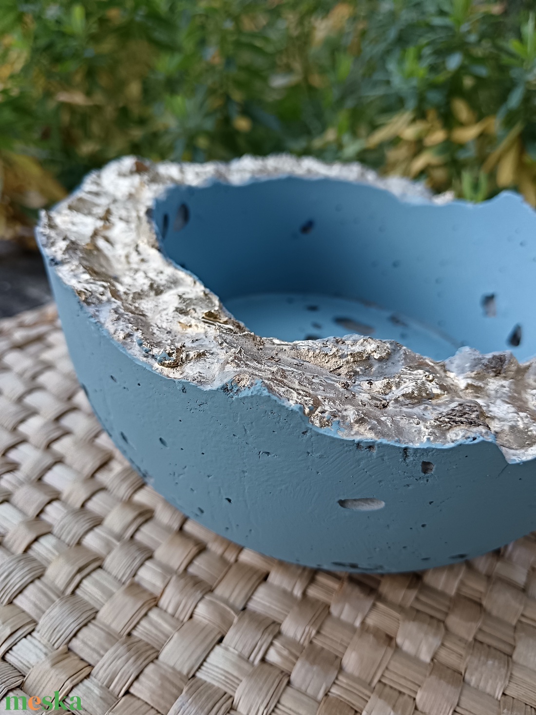Beton tálka arany szegéllyel - ékszer - ékszertartó - ékszertartó tál - Meska.hu