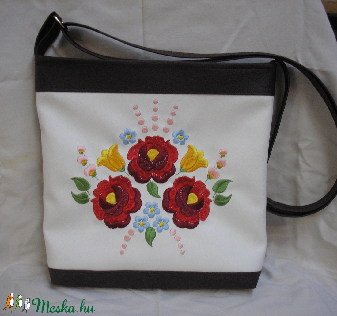 Hímzett táska -  - Meska.hu