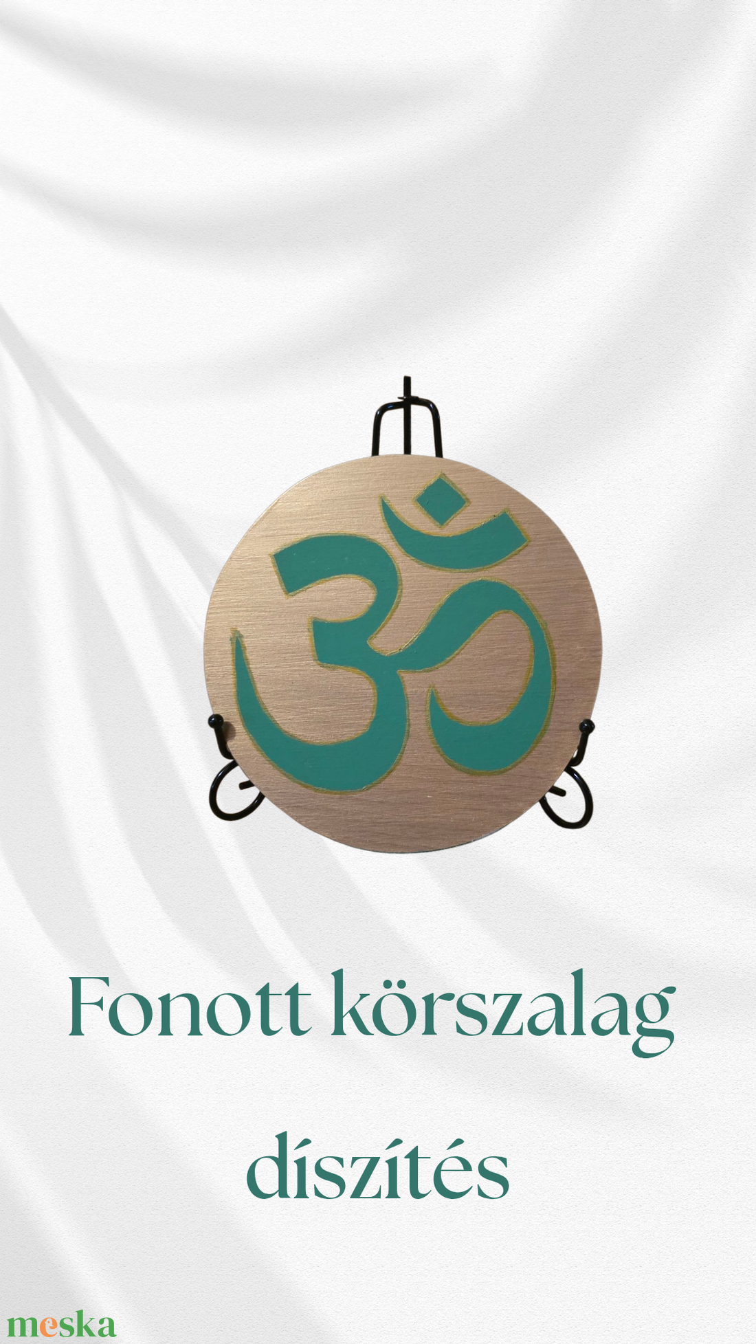 Om tábla kézzel festett, környezetbarát, jógaterembe, nappaliba arany -zöld színben - otthon & életmód - dekoráció - spiritualitás - mandala - Meska.hu