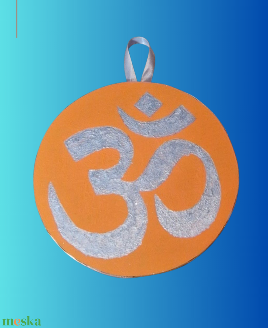 Kézzel festett Om tábla újrahasznosított laminált parkettára falra, polcra dekorációnak narancs-ezüst - otthon & életmód - dekoráció - spiritualitás - mandala - Meska.hu